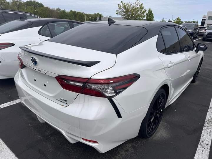 Toyota Camry • 2024 • 12 km 2