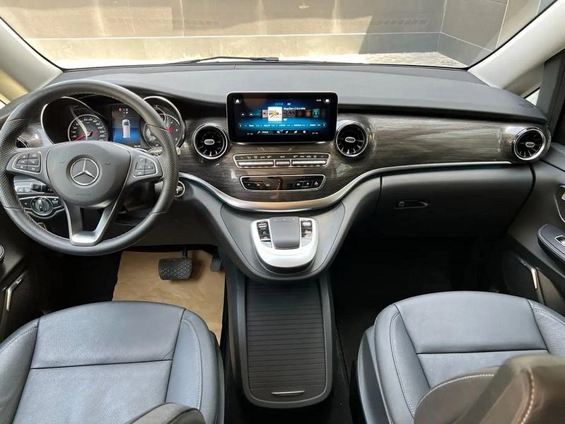 Mercedes-Benz 200 D • 2022 • 118,000 km 9