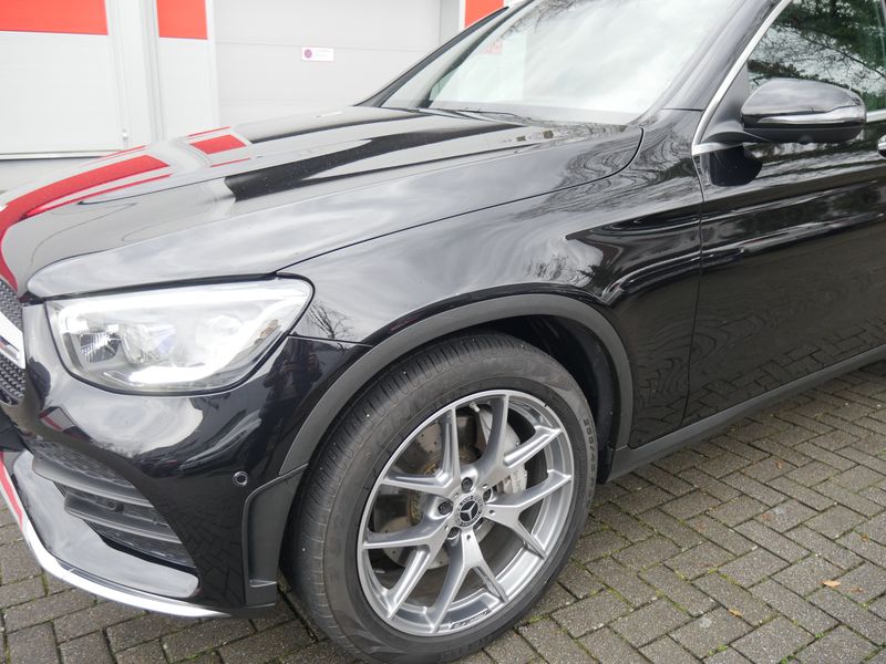 Mercedes-Benz GLC-Class • 2020 • 18,000 km 28