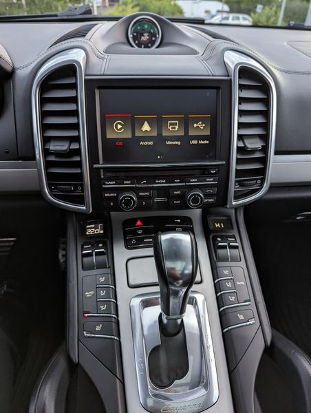 Porsche Cayenne • 2011 • 2,171,190 km 16