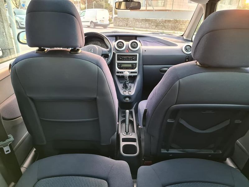 Peugeot 1007 • 2005 • 120,000 km 3