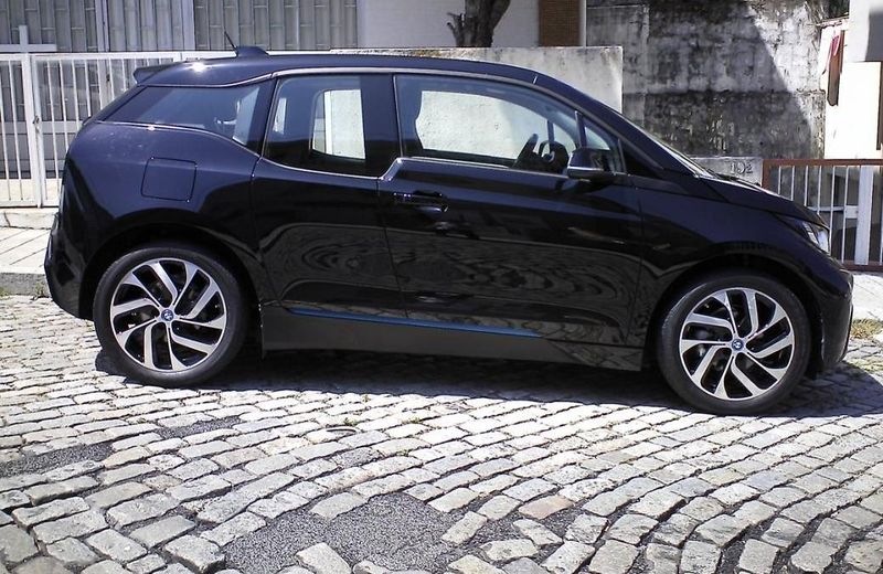 BMW i3 • 2015 • 25,000 km 2