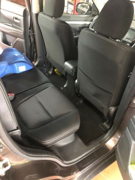 Mitsubishi Outlander • 2018 • 79,280 km 4