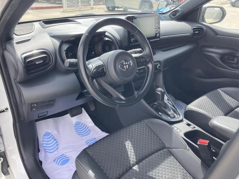 Toyota Yaris • 2022 • 55,150 km 23