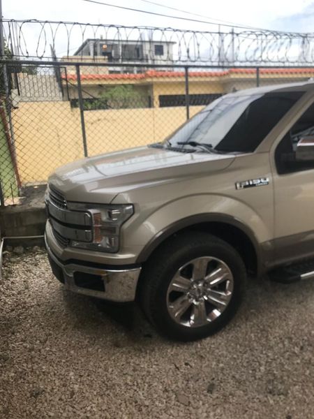 Ford F-150 • 2018 • 67,000 km 5