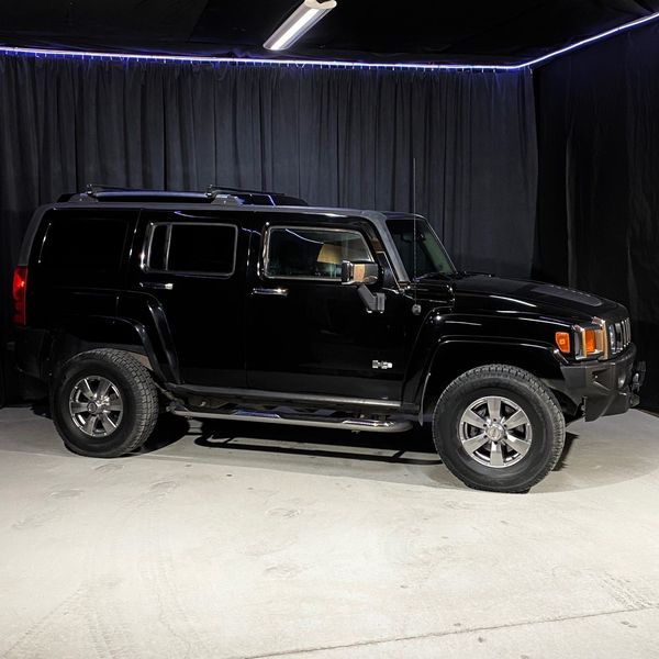 Hummer H3 • 2006 • 145,112 km 1