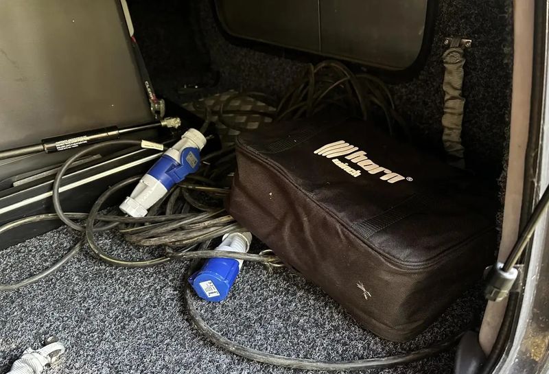 Toyota Land Cruiser • 1990 • 276,000 km 10