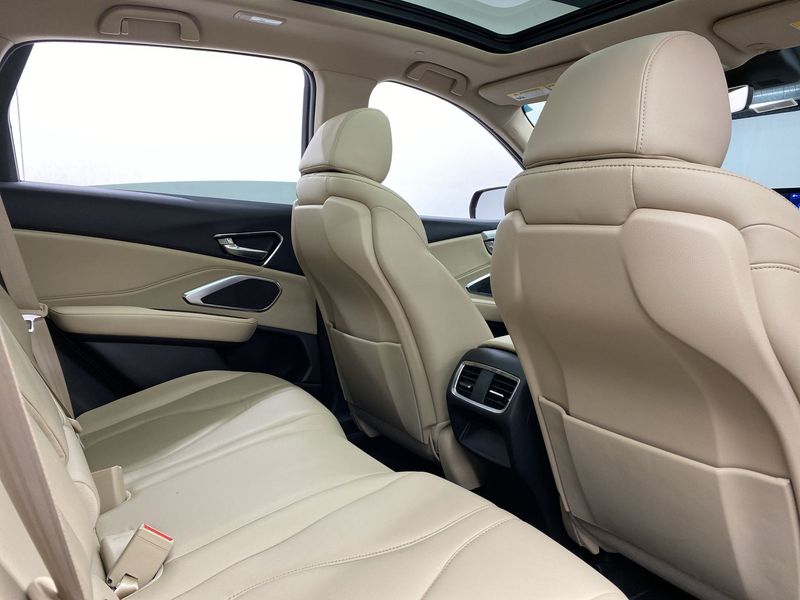 Acura RDX • 2019 • 26,733 km 5