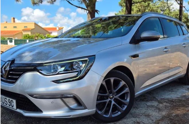 Renault Mégane • 2018 • 190,000 km 1
