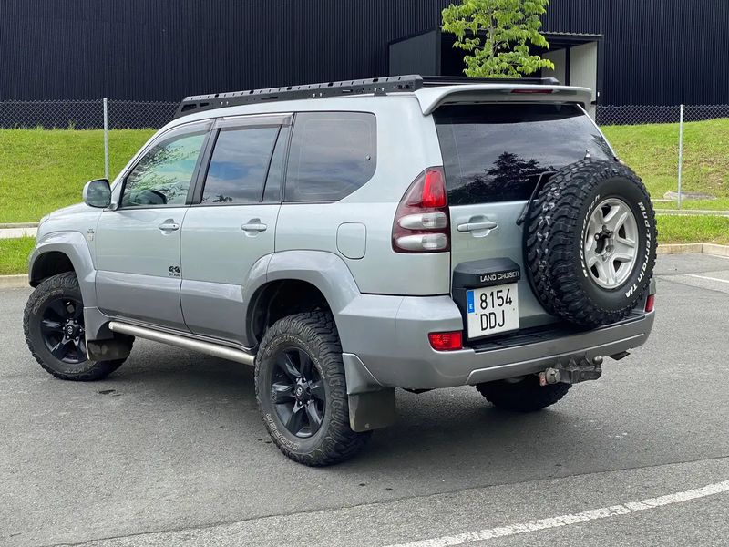 Toyota Land Cruiser • 2004 • 6,000 km 14