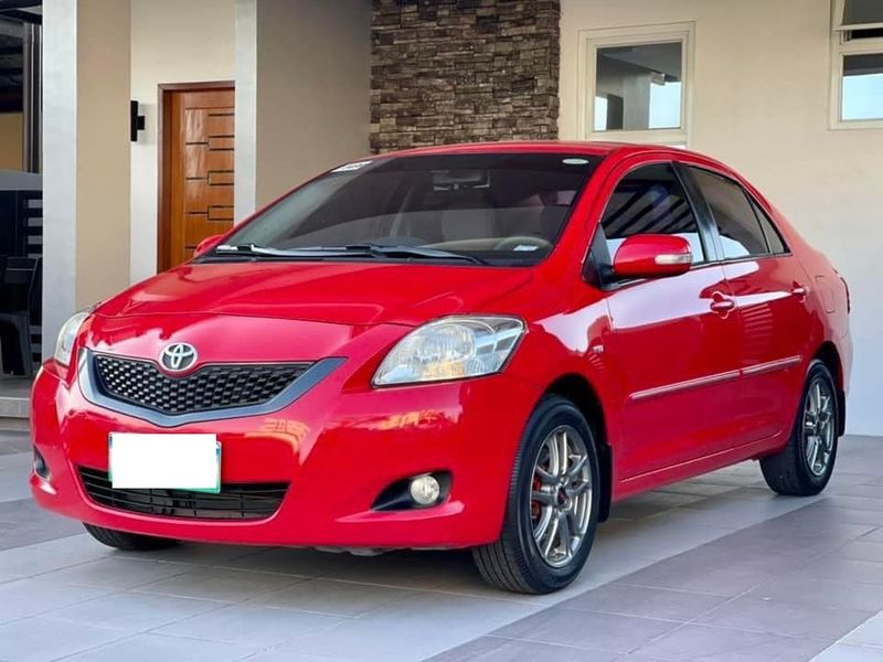 Toyota Vitz • 2012 • 72 km 7
