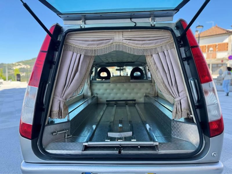 Mitsubishi Pajero • 1999 • 99,000 km 2