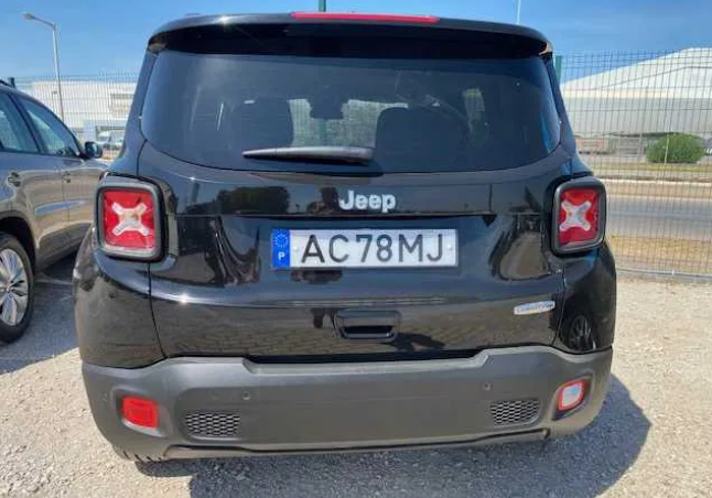 Jeep Renegade • 2020 • 4 km 2