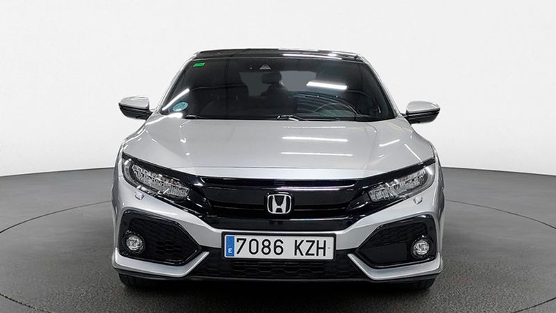 Honda Civic • 2019 • 23,523 km 8