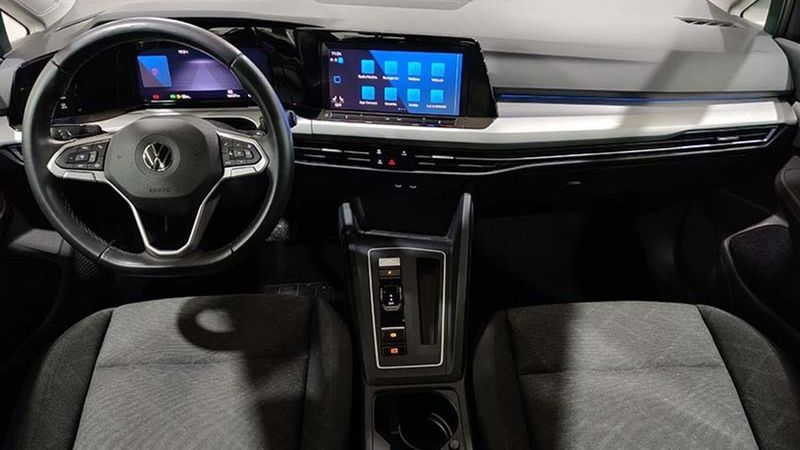 Volkswagen Golf • 2022 • 9,008 km 8