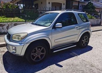 Toyota RAV4 • 2000 • 190,000 km 1
