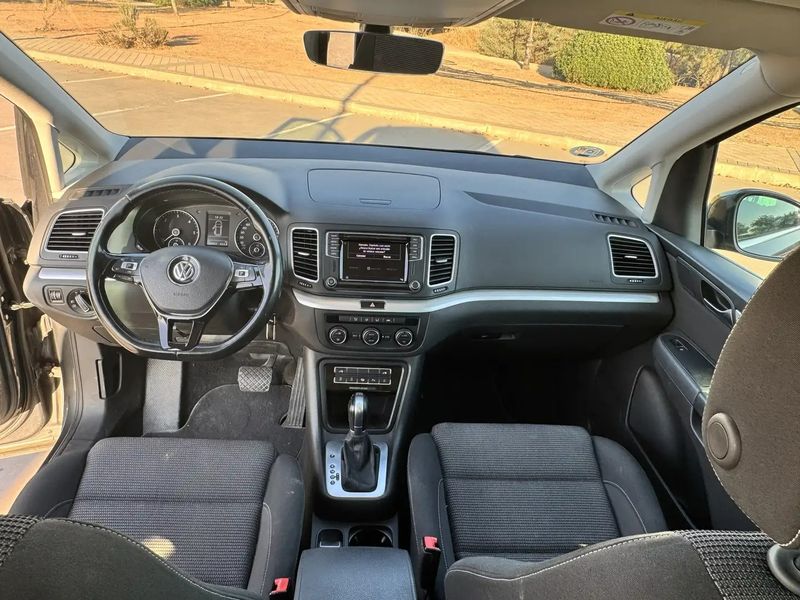 Volkswagen Sharan • 2018 • 183,400 km 7