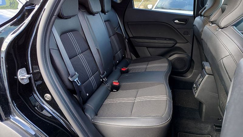 Renault Captur • 2023 • 17,890 km 24