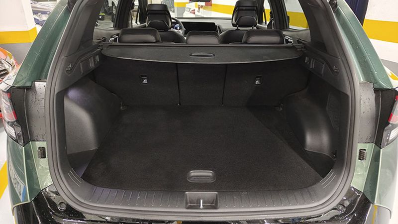 Kia Sportage • 2022 • 32,031 km 9