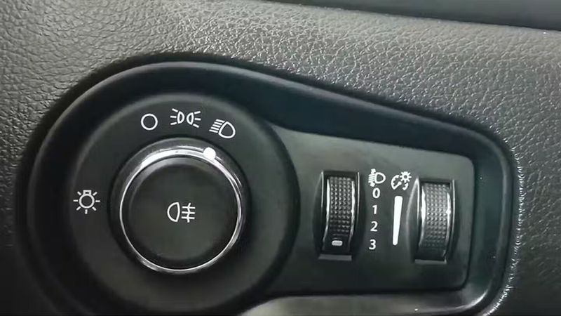 Jeep Renegade • 2023 • 73,931 km 17