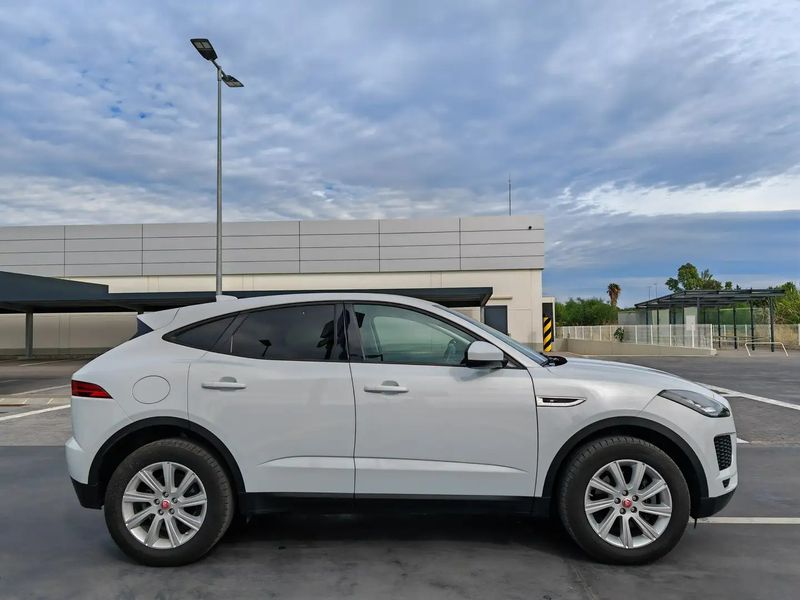 Jaguar E-PACE • 2018 • 85,000 km 8