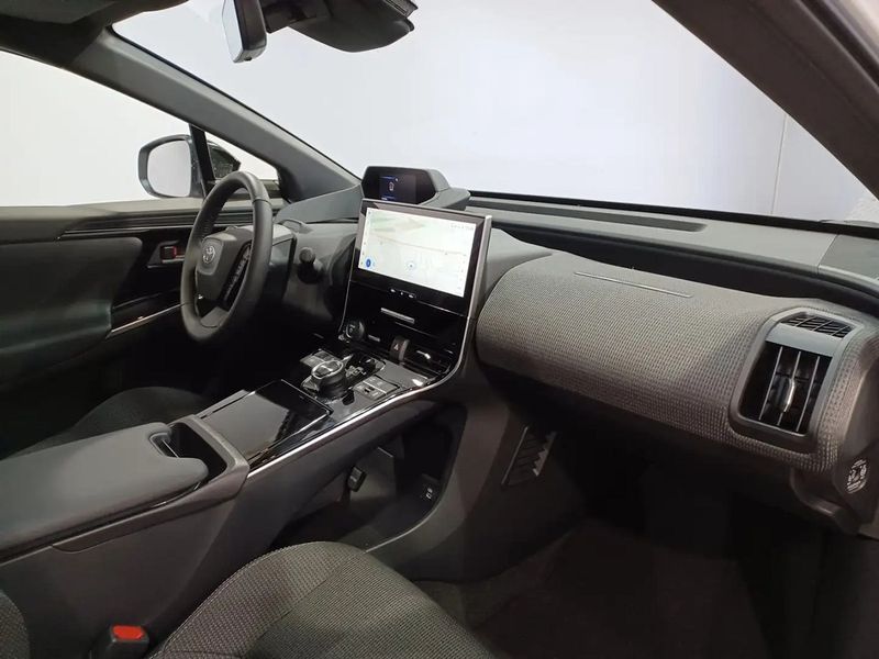 Toyota Belta • 2023 • 4,500 km 10