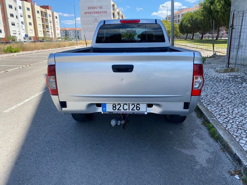 Isuzu D-MAX • 2006 • 28,000 km 3
