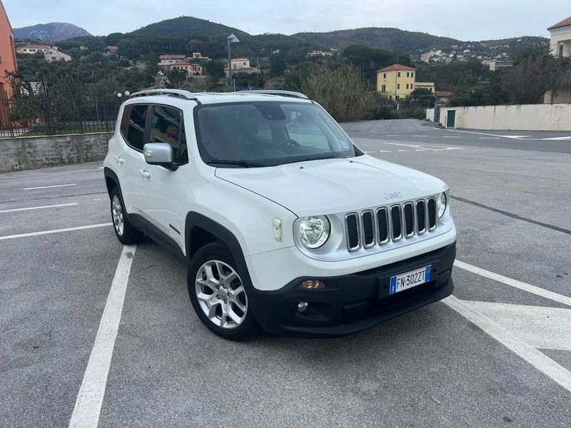 Jeep Renegade • 2018 • 90,000 km 3