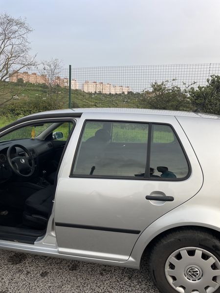 Volkswagen Golf • 2001 • 192,000 km 13