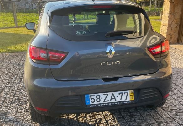 Renault Clio • 2019 • 71,400 km 2