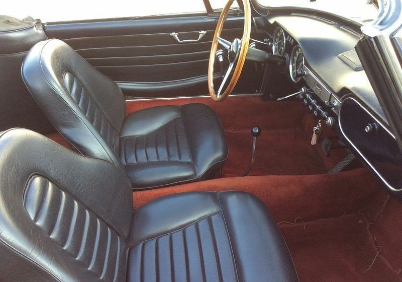 Lincoln LS • 1960 • 82,000 km 2