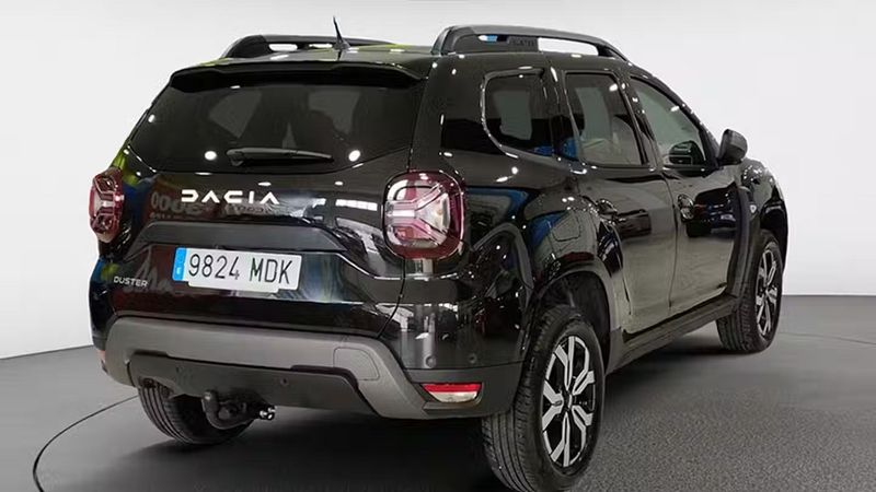 Dacia Duster • 2023 • 9,387 km 8