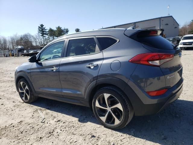 Hyundai Tucson • 2016 • 10,000 mi 4