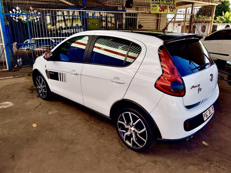 Fiat Palio Weekend • 2015 • 13,700 km 7