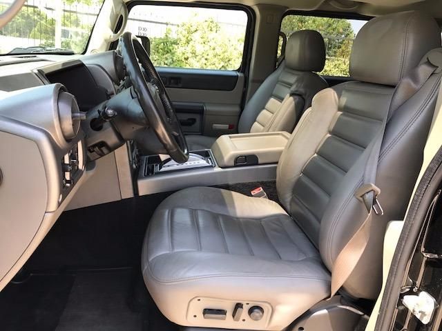 Hummer H2 • 2004 • 191,000 km 6