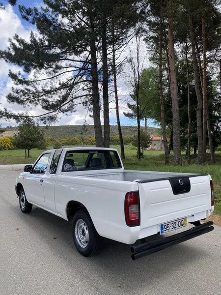 Nissan Pickup • 1999 • 291,000 km 7