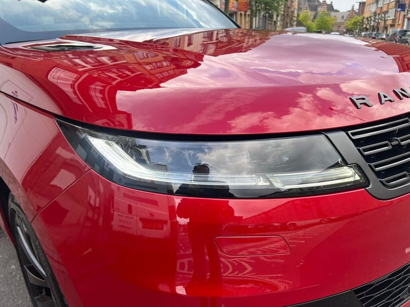 Land Rover Range Rover Sport • 2023 • 105 km 8