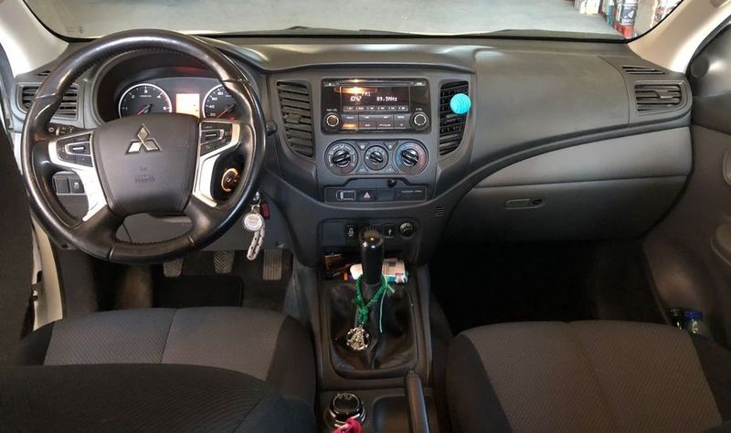 Mitsubishi L200 • 2020 • 27,000 km 7