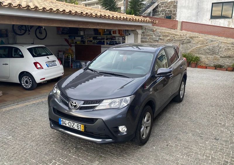 Toyota RAV4 • 2014 • 80,000 km 1