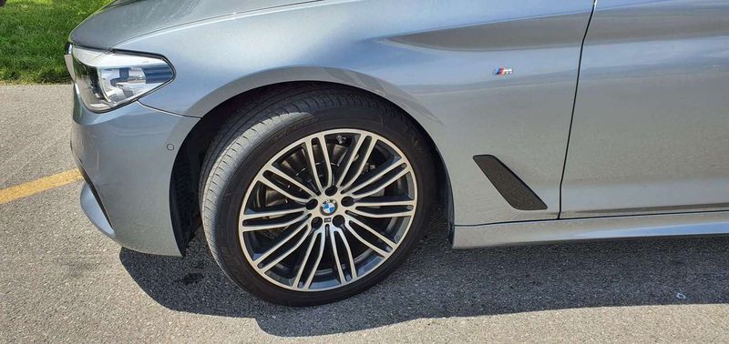 BMW 5 Series • 2018 • 98,900 km 3