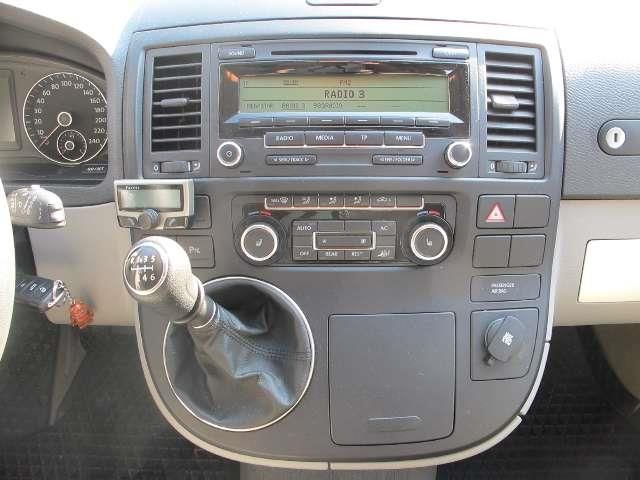Volkswagen T5 • 2010 • 64,000 km 8