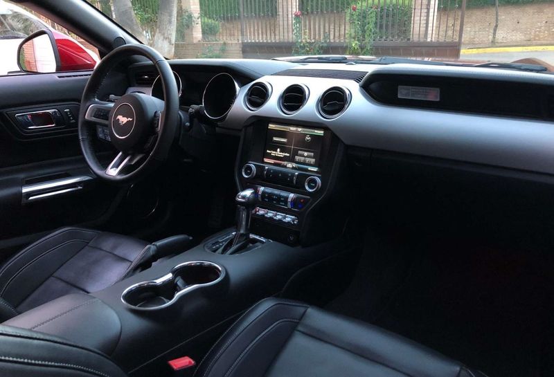 Ford Mustang • 2016 • 66,000 km 6