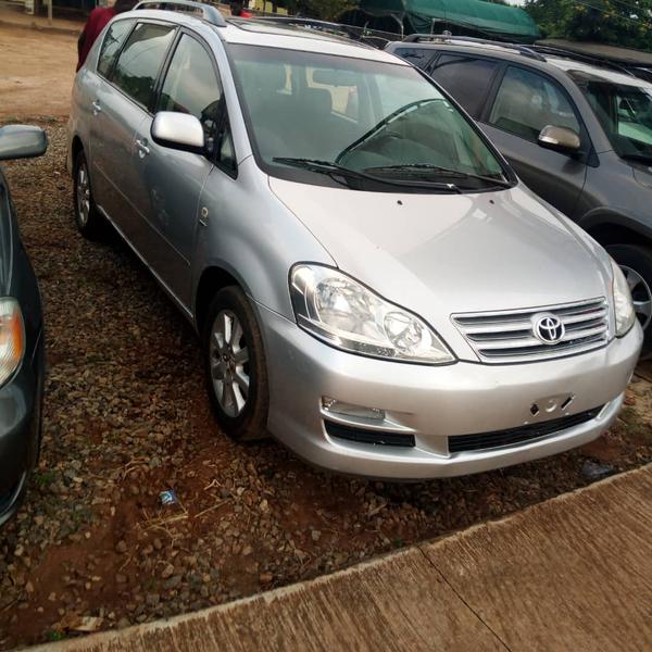 Toyota Avensis Van Verso • 2005 • 5,000 km 3