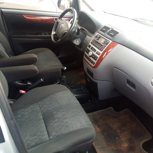 Toyota Avensis Van Verso • 2005 • 5,000 km 5