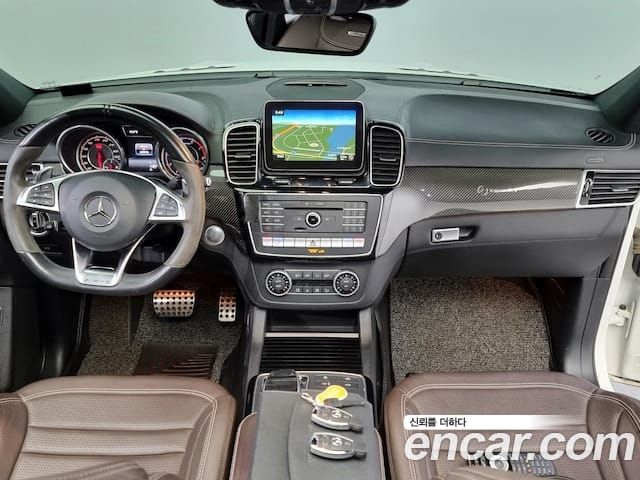 Mercedes-Benz GLE • 2018 • 102 km 13