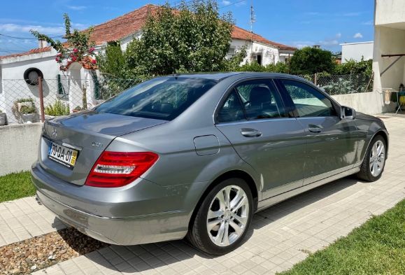 Mercedes-Benz C • 2012 • 129,000 km 4