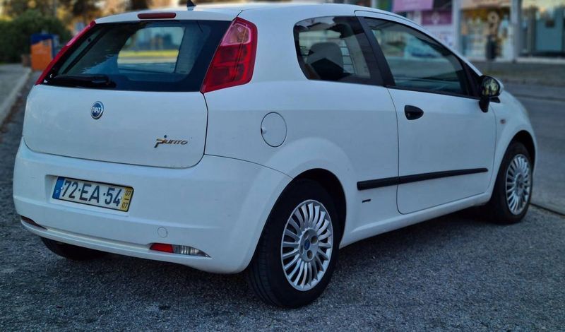 Fiat Punto • 2007 • 299,999 km 5