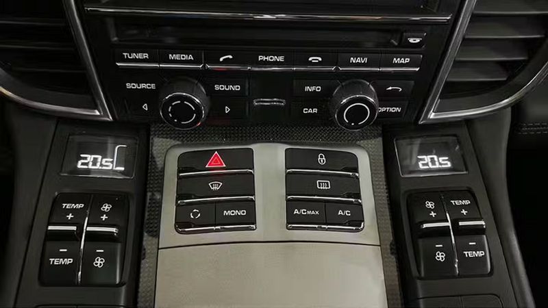 Porsche Panamera • 2012 • 104,555 km 13