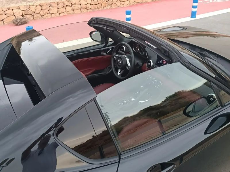 Mazda MX-5 • 2020 • 15,900 km 3