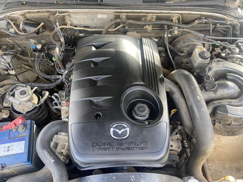 Mazda BT • 2009 • 470,000 km 5